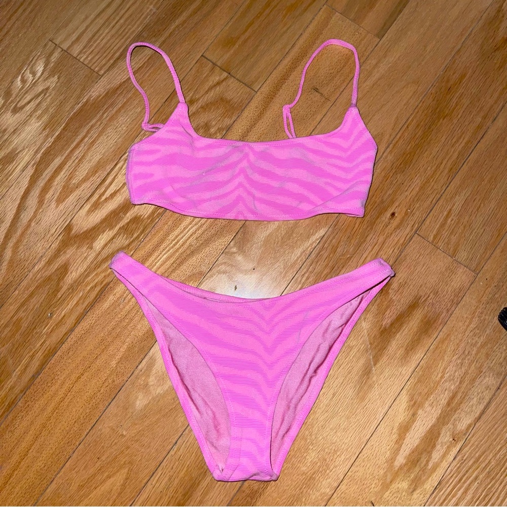Triangl Bikini Pink Zebra (XS top, S bottoms)